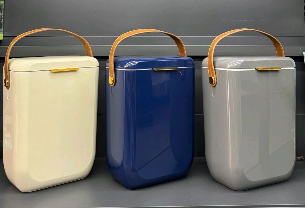 Large Capacity 10L Insulated Cooler Box